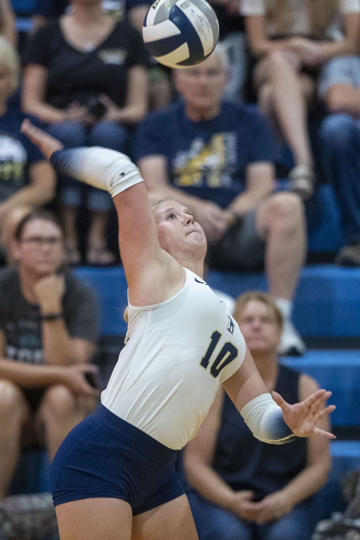 092122-owh-spo-patvolley-kc0001.JPG